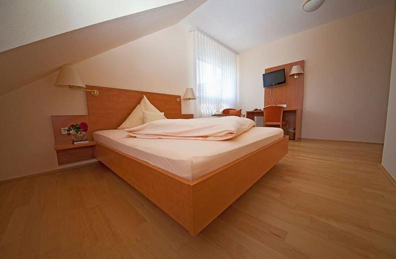 Hotel & Restaurant Krone 瓦尔德布隆 外观 照片